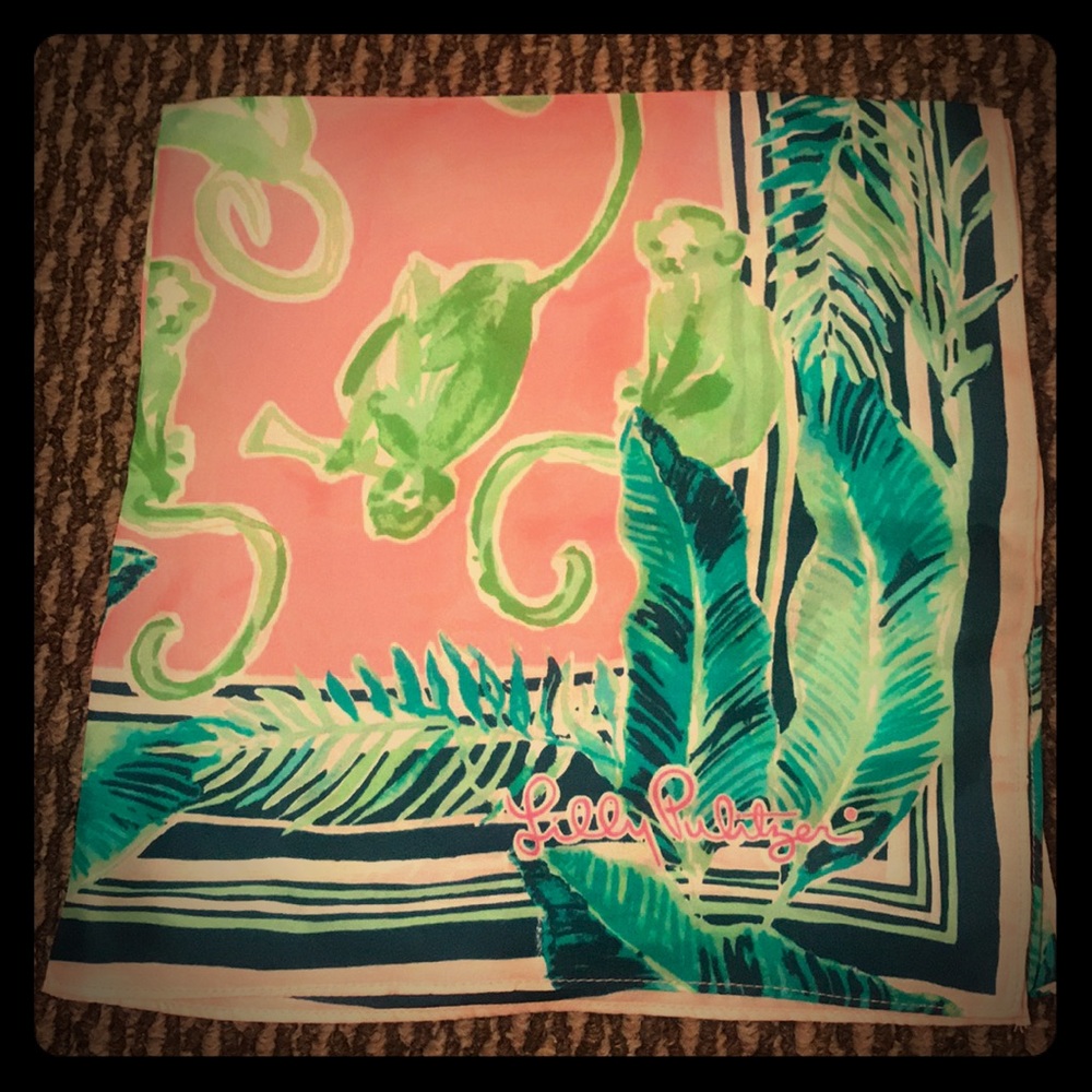 Brand new Lilly Pulitzer silk scarf 💕